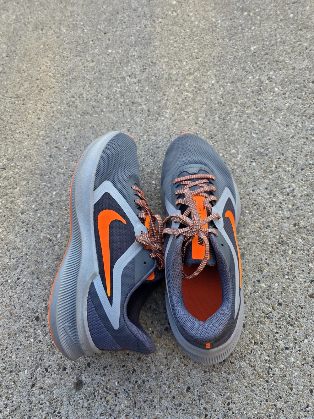 Nike Downshifter Sneaker Men Size 9.5